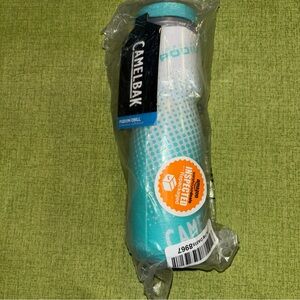 CamelBak PODIUM 24oz Water Bottle - Bianchi NEW